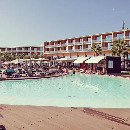 Vidamar Algarve 4* אלבופיירה